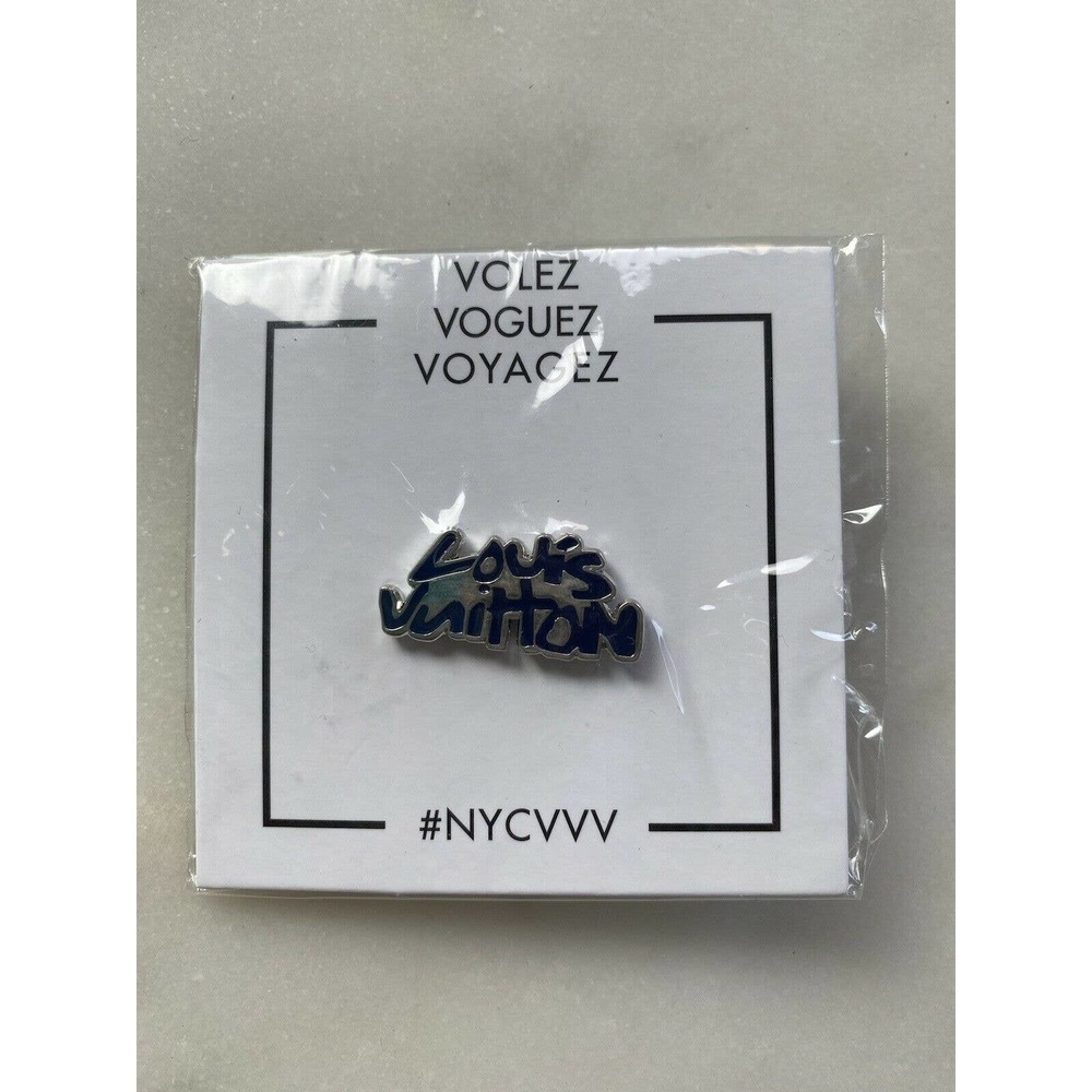 New Louis Vuitton Pintrill NYCVVV Stephen Sprouse Logo Letter Silver Pin Brooch